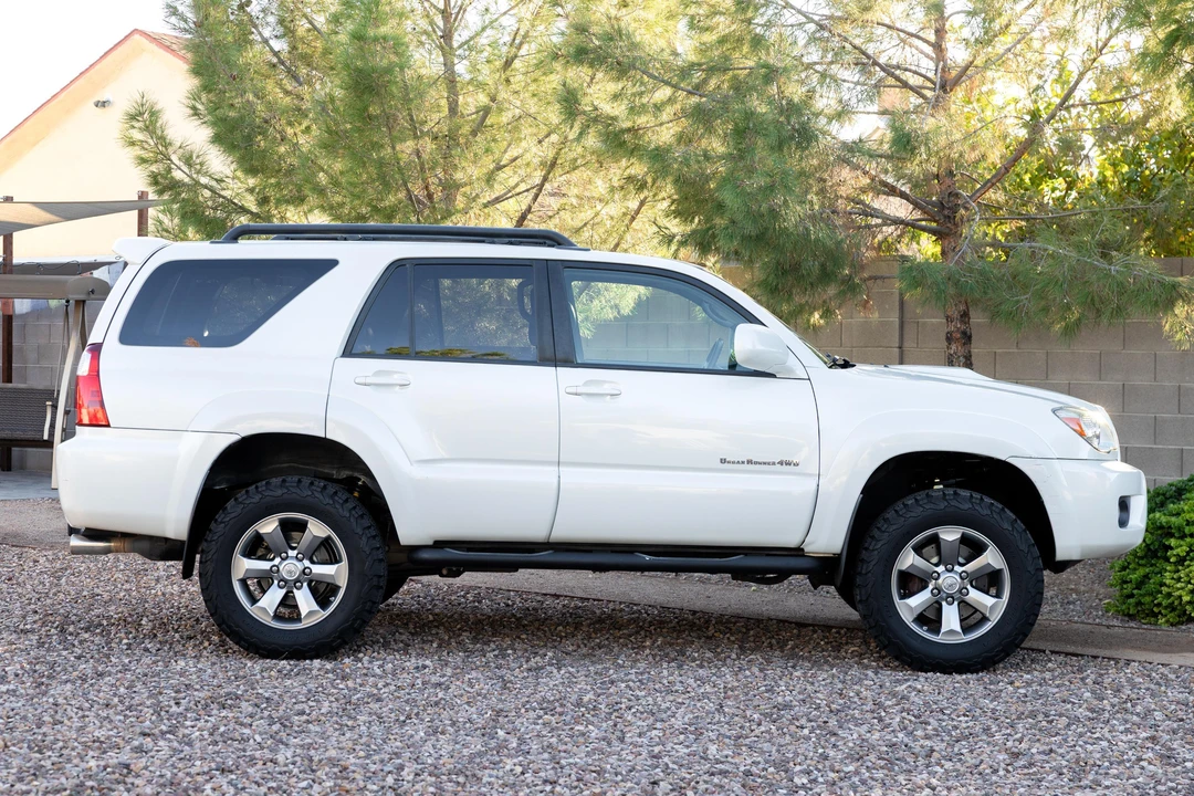 2008 Toyota 4Runner 4th Gen - Image 3 of 31