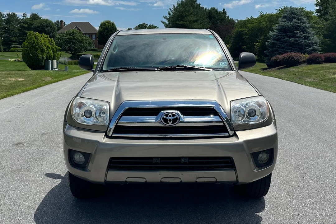 2008 Toyota 4Runner 4th Gen - Image 2 of 31