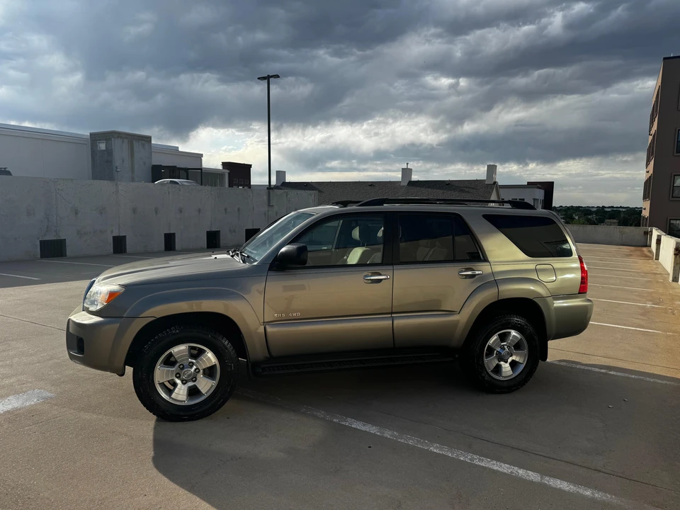 2008 Toyota 4Runner 4th Gen - Image 11 of 31