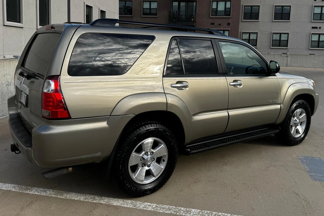 2008 Toyota 4Runner 4th Gen - Image 4 of 31