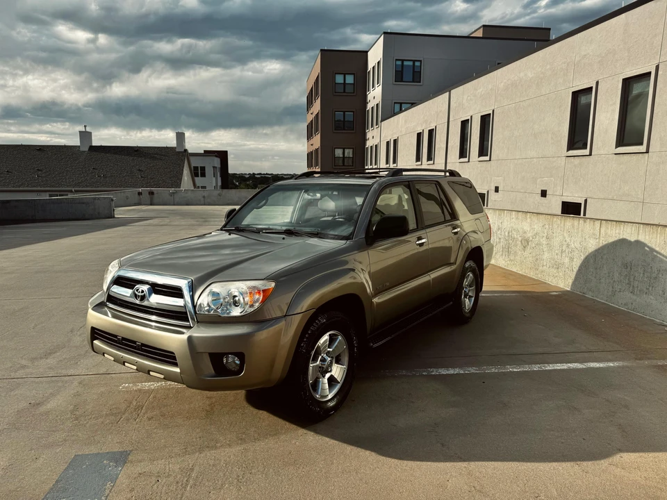 2008 Toyota 4Runner 4th Gen - Image 9 of 31