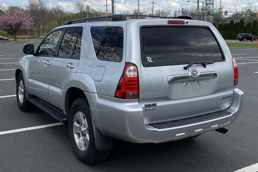 2008 Toyota 4Runner 4th Gen - Image 4 of 31