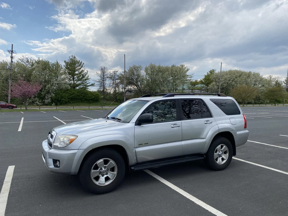 2008 Toyota 4Runner 4th Gen - Image 13 of 31
