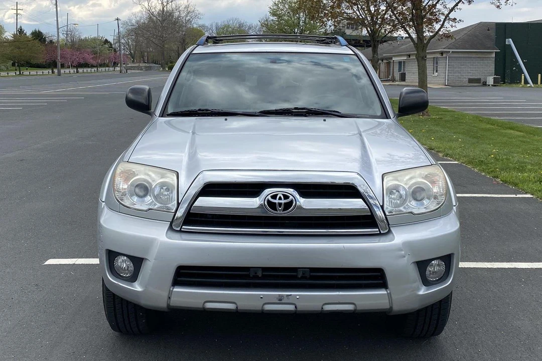 2008 Toyota 4Runner 4th Gen - Image 2 of 31