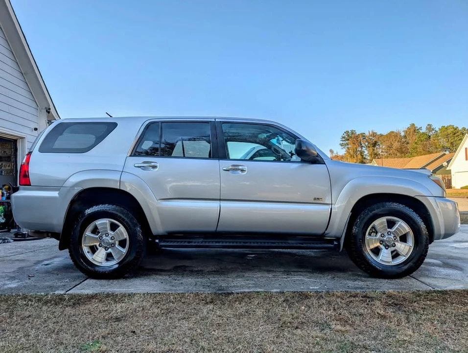 2008 Toyota 4Runner 4th Gen - Image 2 of 6