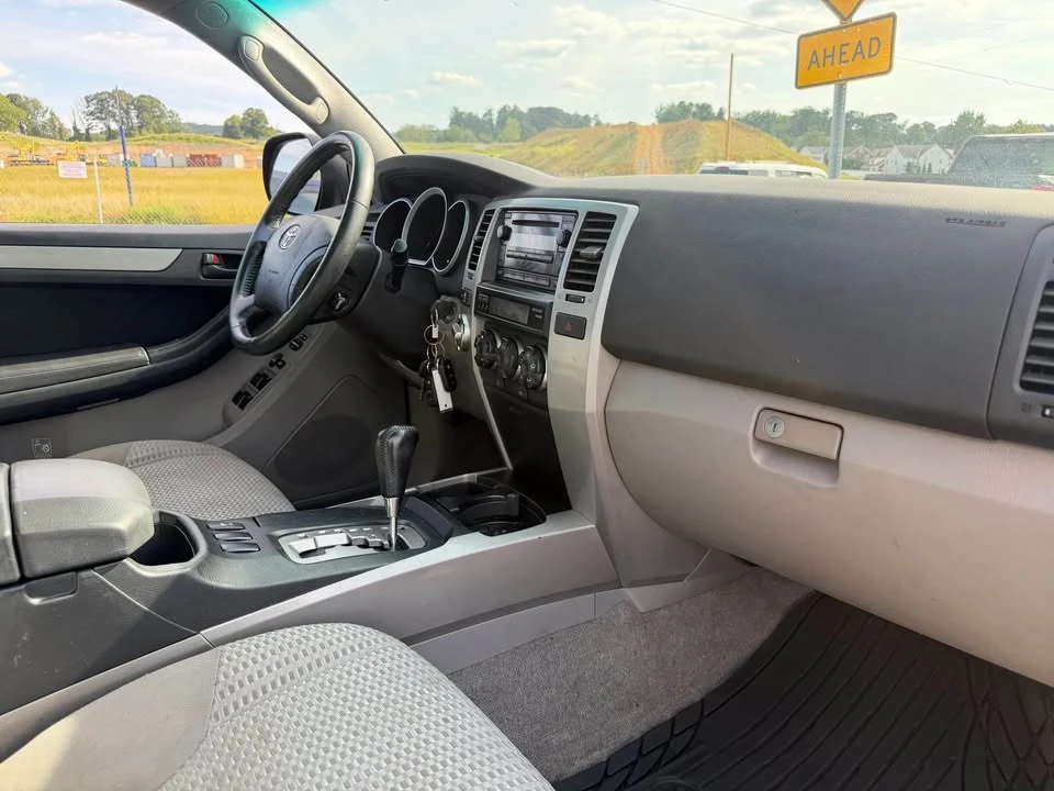 2008 Toyota 4Runner 4th Gen - Image 13 of 16