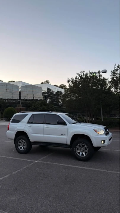 2008 Toyota 4Runner 4th Gen - Image 5 of 17