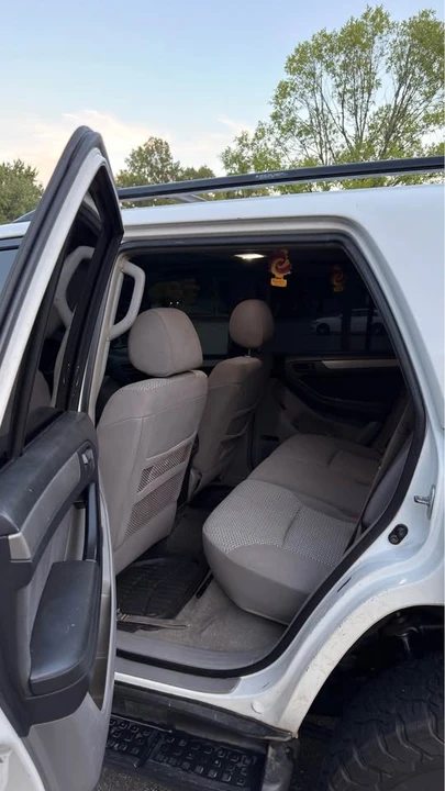 2008 Toyota 4Runner 4th Gen - Image 8 of 17