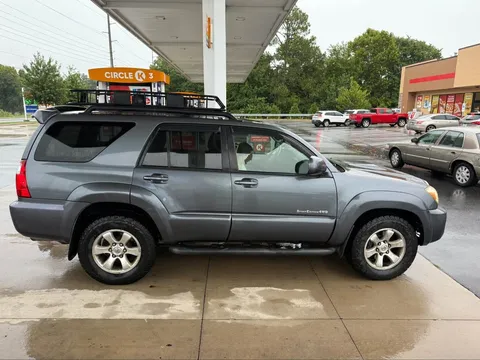 2008 Toyota 4Runner SR5 Sport Utility 4D
