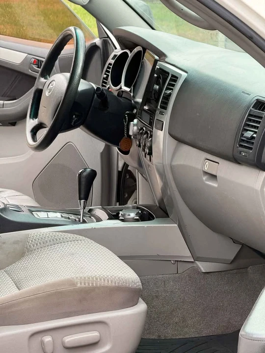 2008 Toyota 4Runner 4th Gen - Image 9 of 19