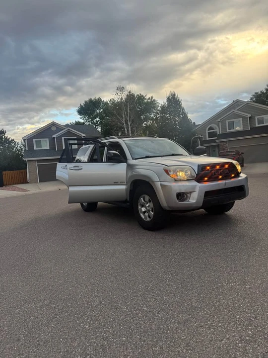 2008 Toyota 4Runner 4th Gen - Image 2 of 10