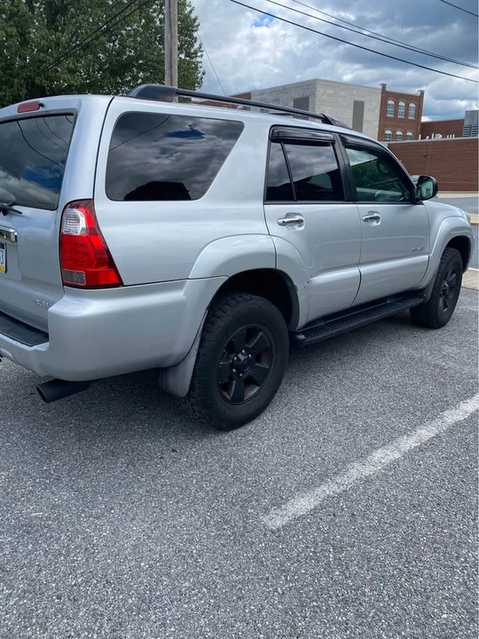 2008 Toyota 4Runner 4th Gen - Image 2 of 10
