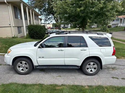 2008 Toyota 4Runner SR5 Sport Utility 4D