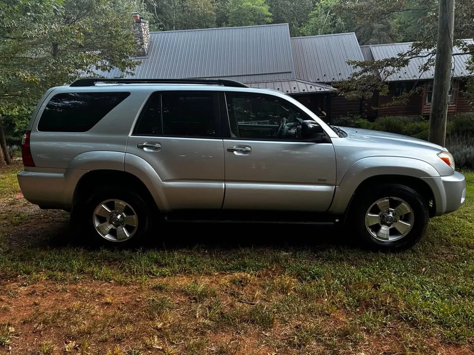 2008 Toyota 4Runner 4th Gen - Image 5 of 17