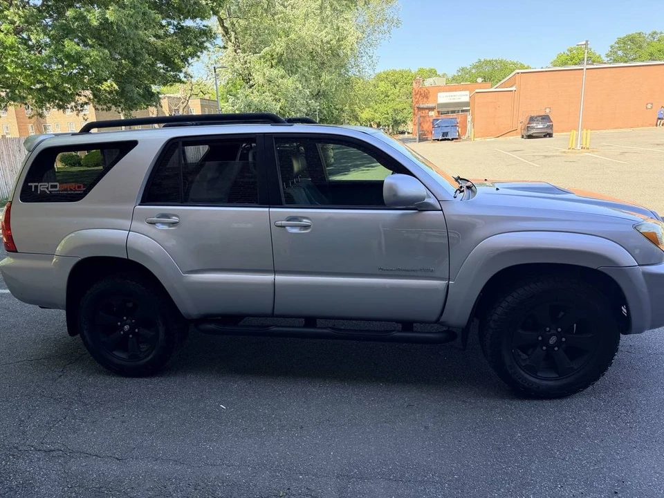 2008 Toyota 4Runner 4th Gen - Image 5 of 9