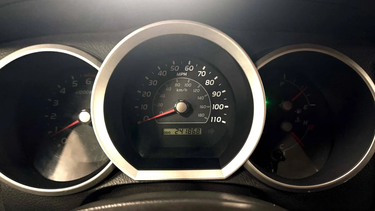 2008 Toyota 4Runner 4th Gen - Image 9 of 16