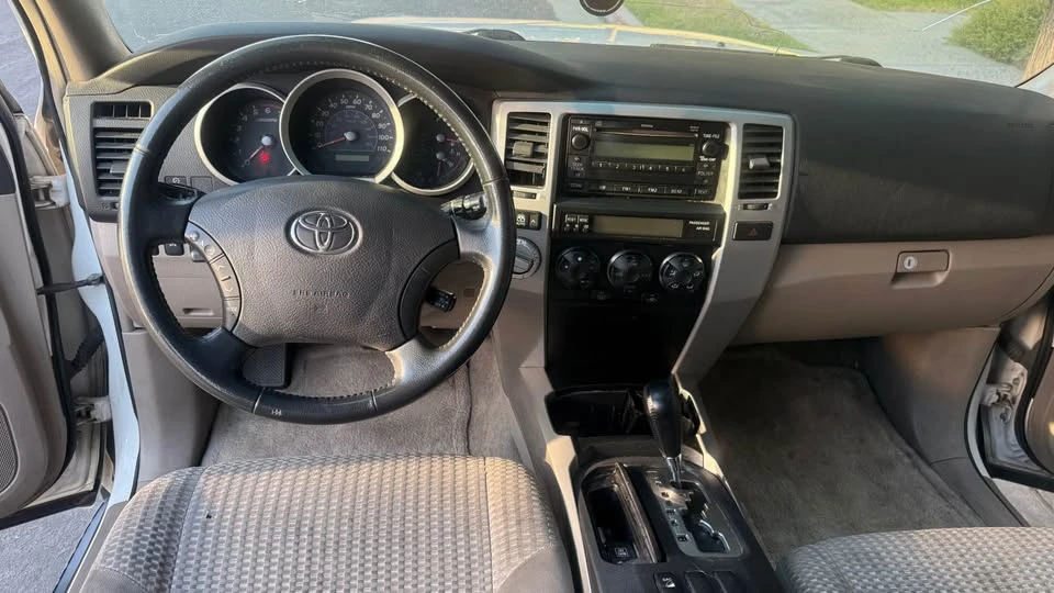 2008 Toyota 4Runner 4th Gen - Image 4 of 9