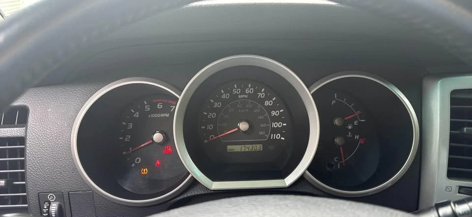 2008 Toyota 4Runner 4th Gen - Image 9 of 12