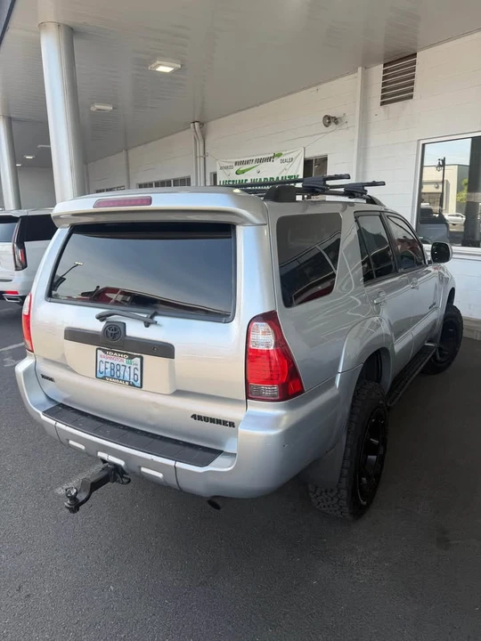 2008 Toyota 4Runner 4th Gen - Image 5 of 12