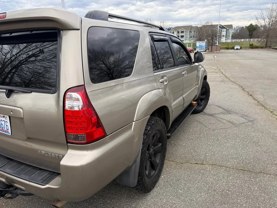 2008 Toyota 4Runner 4th Gen - Image 4 of 10