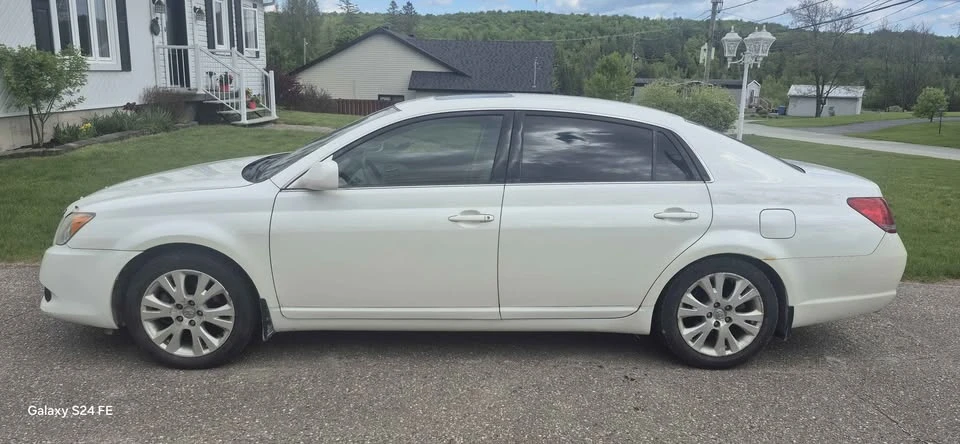 2008 Toyota Avalon 3rd Gen - Image 4 of 8