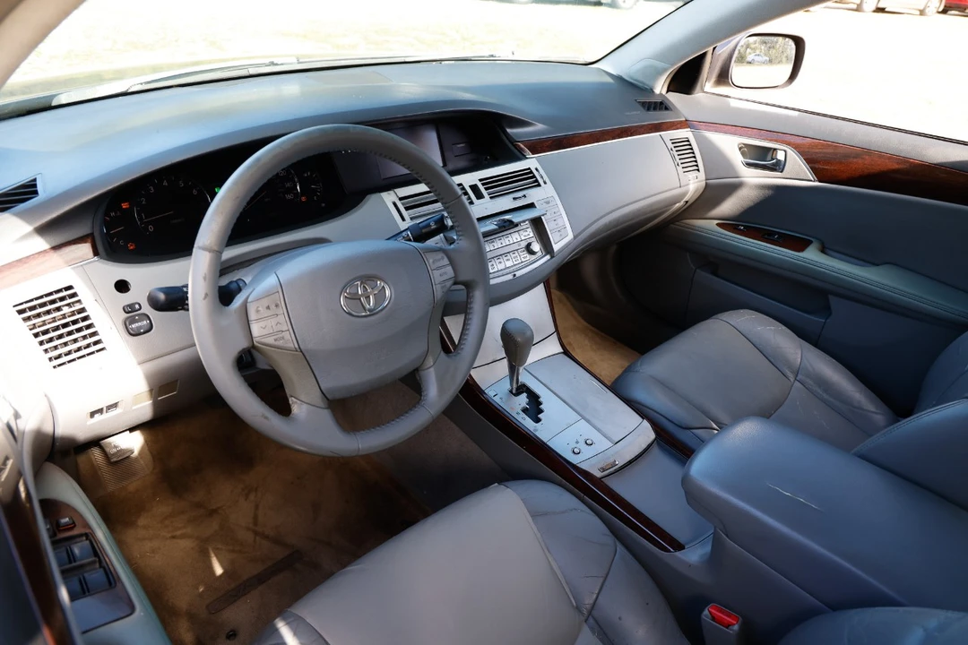 2008 Toyota Avalon 3rd Gen - Image 4 of 12