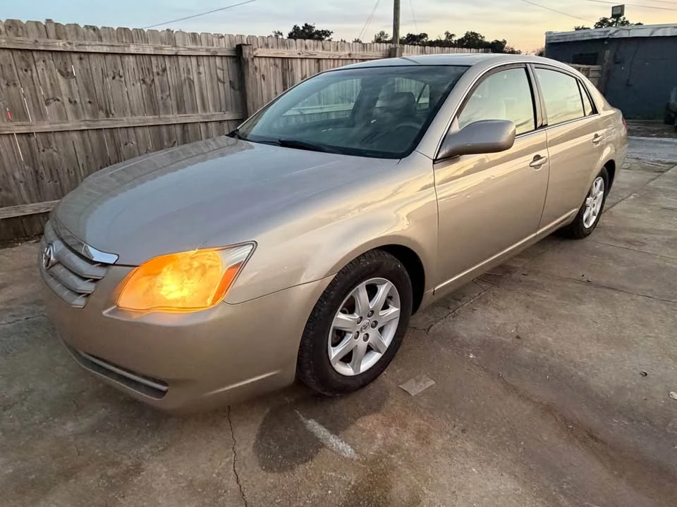 2008 Toyota Avalon 3rd Gen - Image 2 of 8