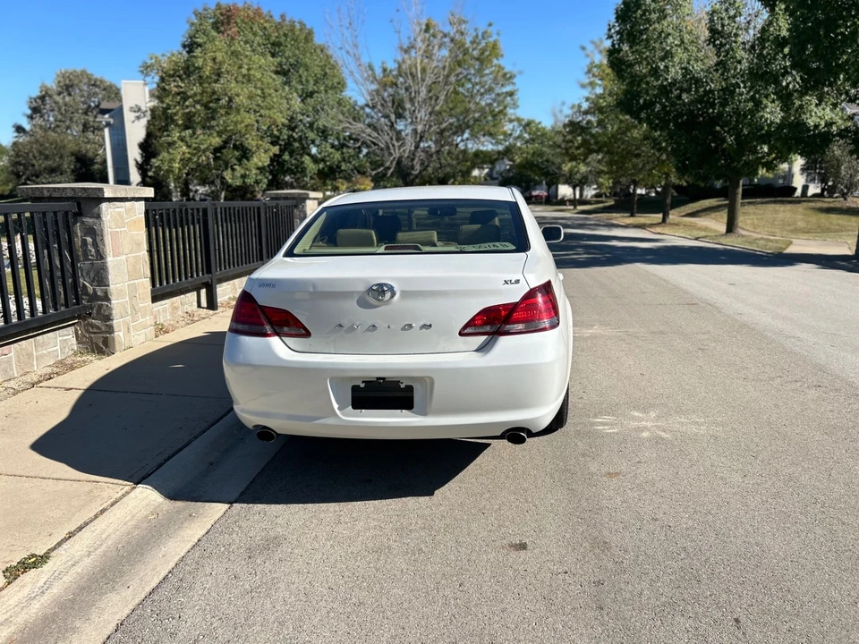2008 Toyota Avalon 3rd Gen - Image 5 of 21