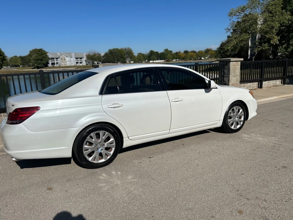 2008 Toyota Avalon 3rd Gen - Image 3 of 21