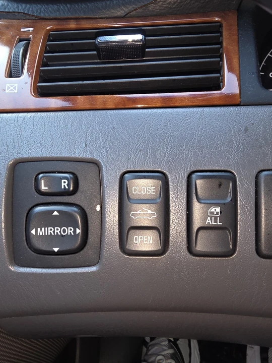 2008 Toyota Solara 2nd Gen - Image 17 of 24