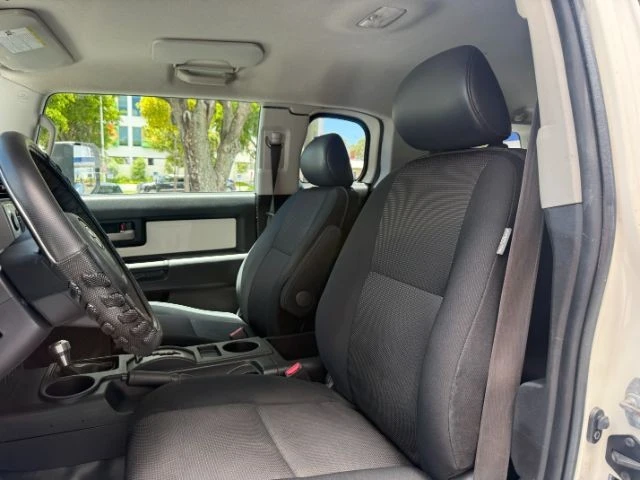 2008 Toyota FJ Cruiser - Image 9 of 20