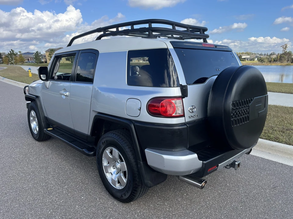 2008 Toyota FJ Cruiser - Image 10 of 21