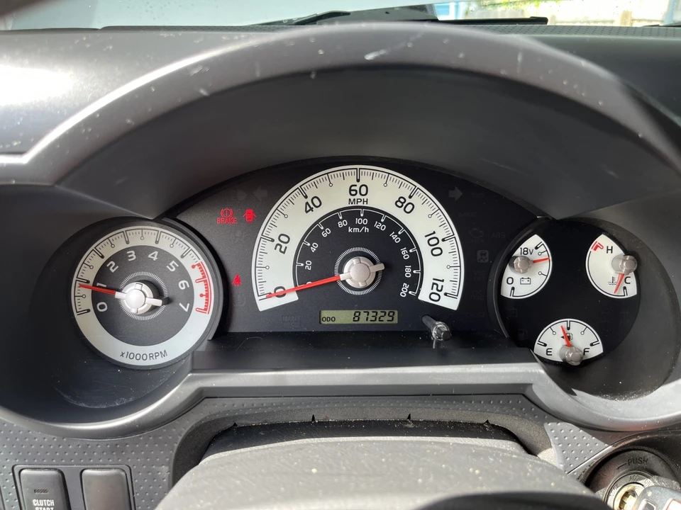 2008 Toyota FJ Cruiser - Image 16 of 21