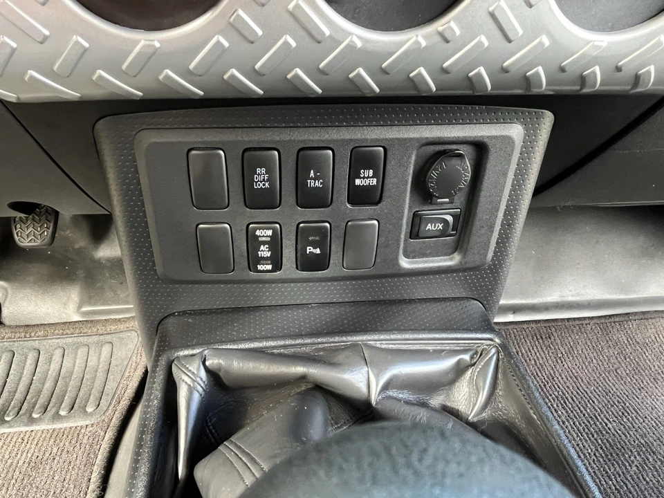 2008 Toyota FJ Cruiser - Image 20 of 21