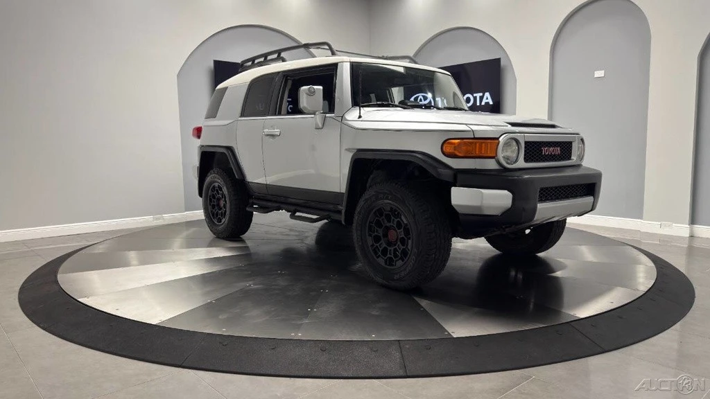 2008 Toyota FJ Cruiser - Image 6 of 24