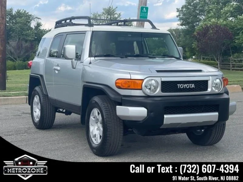 2008 Toyota FJ Cruiser - Image 11 of 12
