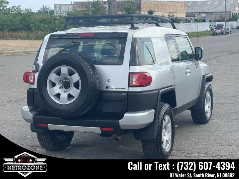 2008 Toyota FJ Cruiser - Image 7 of 12
