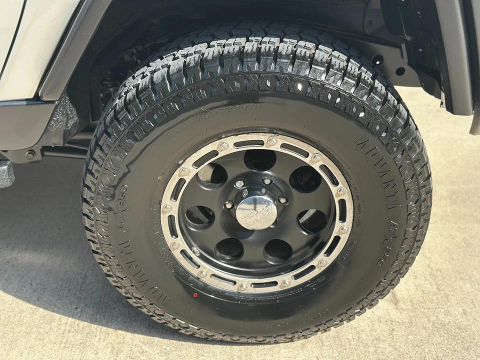 2008 Toyota FJ Cruiser - Image 31 of 31