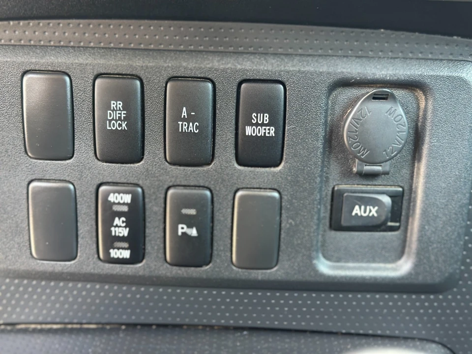 2008 Toyota FJ Cruiser - Image 11 of 31