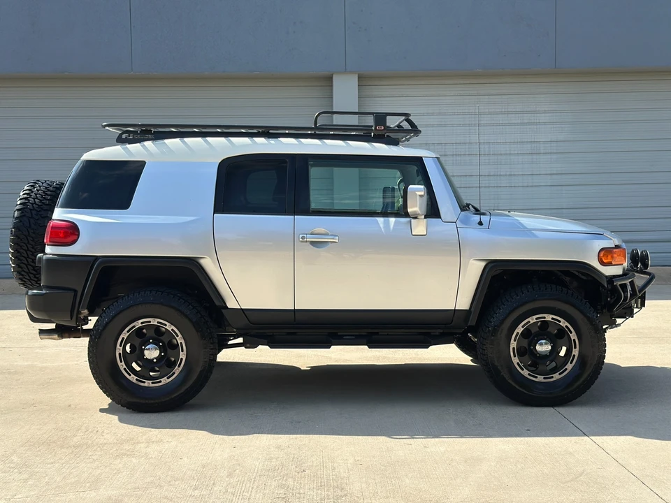 2008 Toyota FJ Cruiser - Image 4 of 31