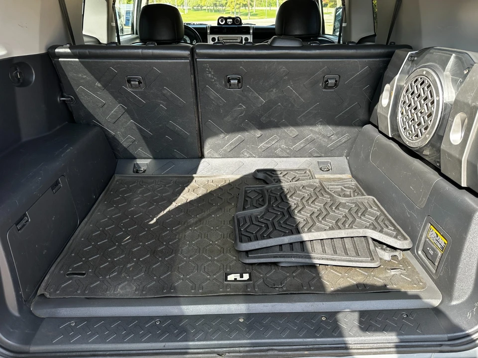 2008 Toyota FJ Cruiser - Image 20 of 31