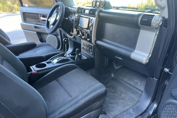 2008 Toyota FJ Cruiser - Image 4 of 7