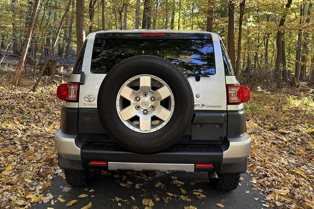 2008 Toyota FJ Cruiser - Image 5 of 31