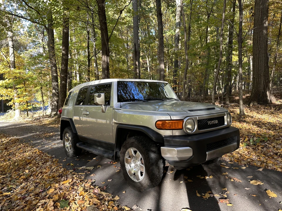 2008 Toyota FJ Cruiser - Image 30 of 31