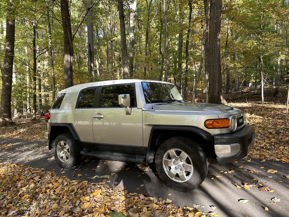 2008 Toyota FJ Cruiser - Image 29 of 31