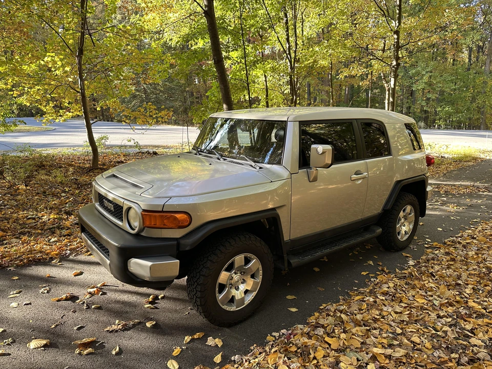 2008 Toyota FJ Cruiser - Image 10 of 31