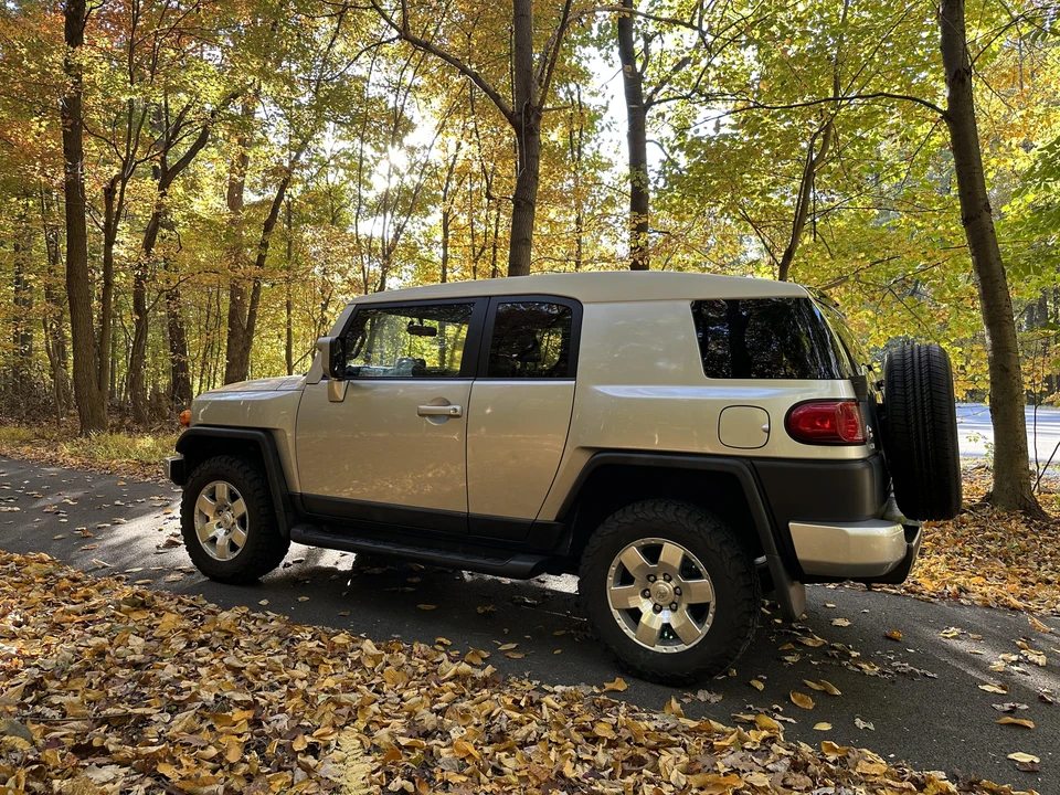 2008 Toyota FJ Cruiser - Image 16 of 31