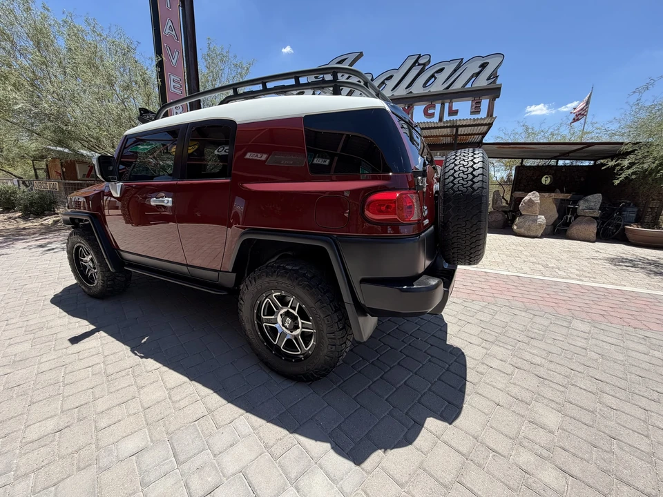 2008 Toyota FJ Cruiser - Image 5 of 31