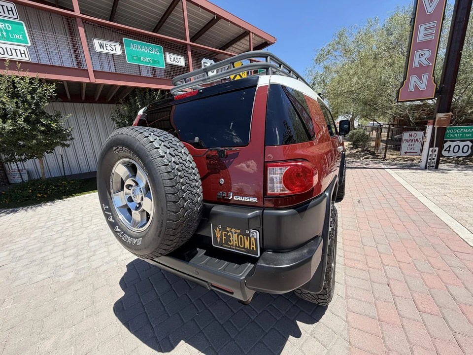 2008 Toyota FJ Cruiser - Image 11 of 31