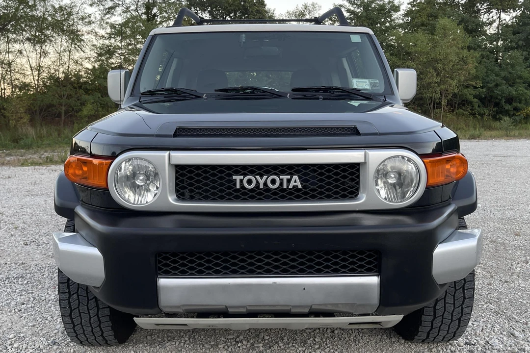 2008 Toyota FJ Cruiser - Image 2 of 5